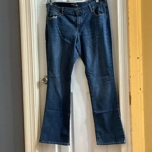 Moving Sale  - Old Navy Flirt Jeans (16)
